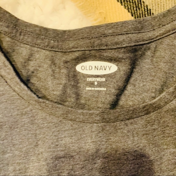 ⭐️ OLD NAVY Gray Ghouls Night Out Tee - Picture 4 of 5